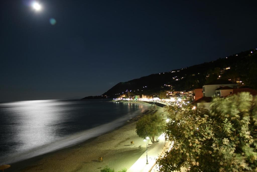 Hotel Manthos Blue Agios Ioannis  Екстер'єр фото